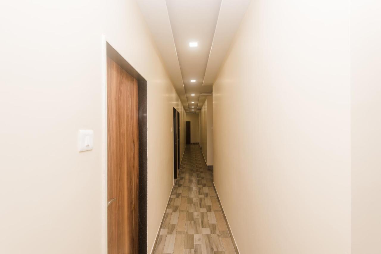 Hotel O Greenforest Near Airport Road Metro Station Mumbai Dış mekan fotoğraf
